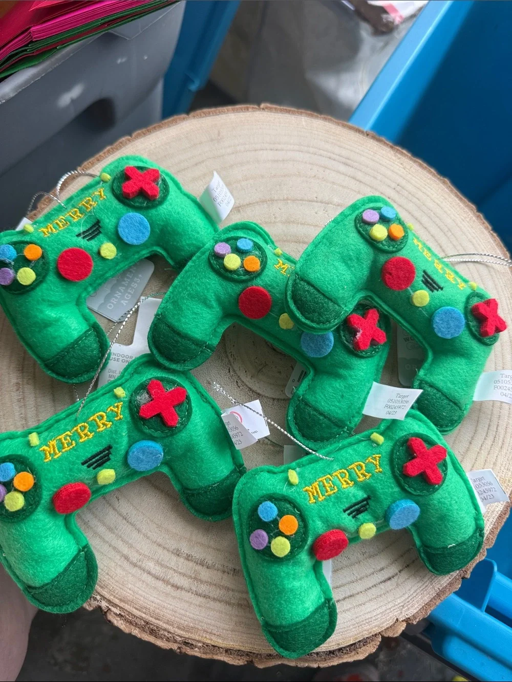 NWT Green Game Controller Felt Ornaments - 'MERRY' Embroidered set of 5